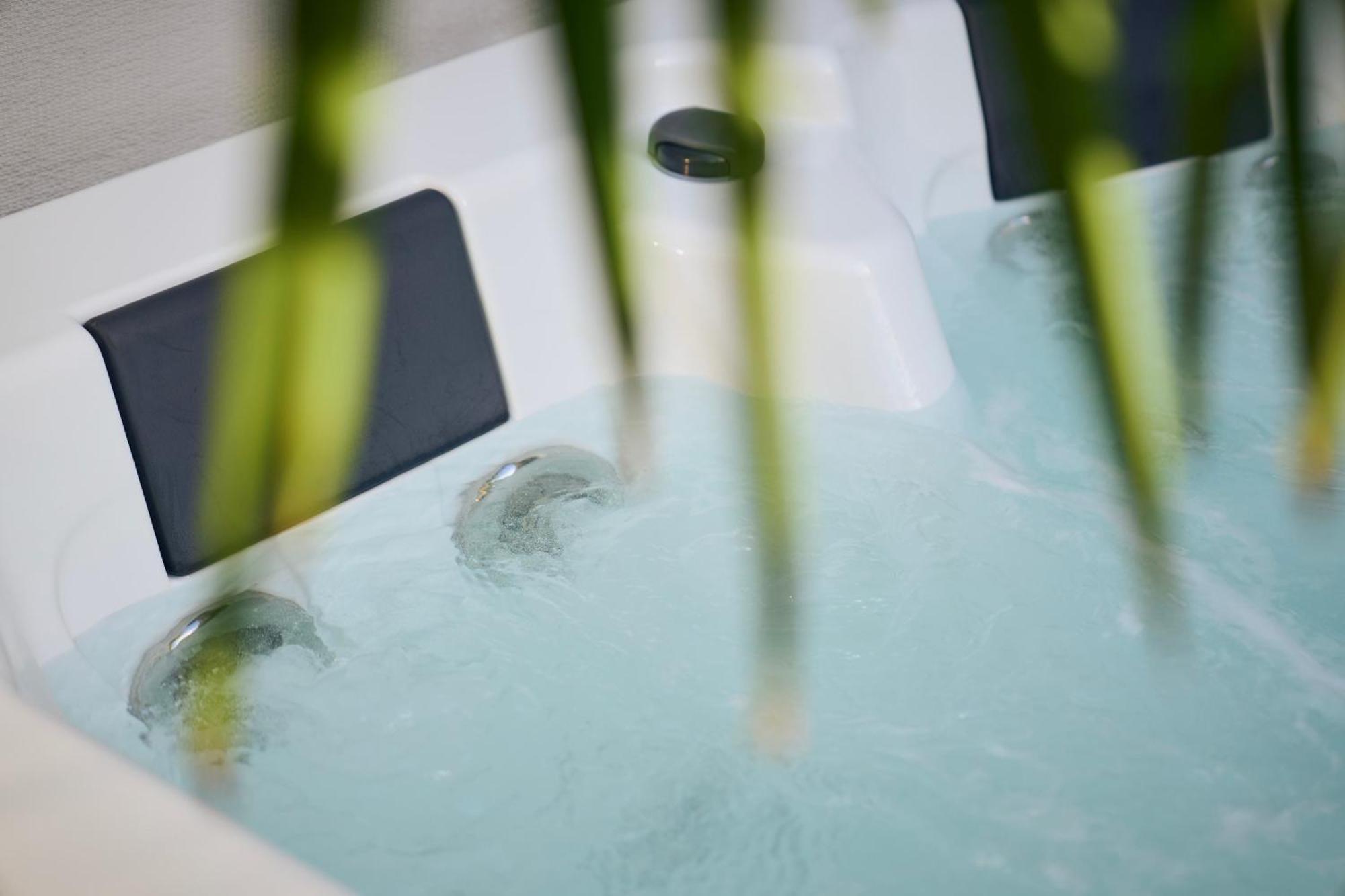 Suite Atypique - Jacuzzi Privatif En Centre Ville De Cognac Kültér fotó